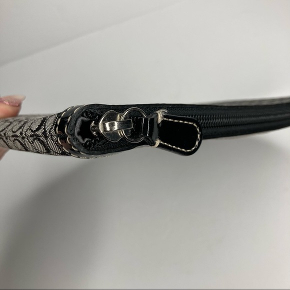 COACH Black & Gray Small C Vintage Canvas Padded iPad Tablet Sleeve Travel Case - Picture 7 of 13